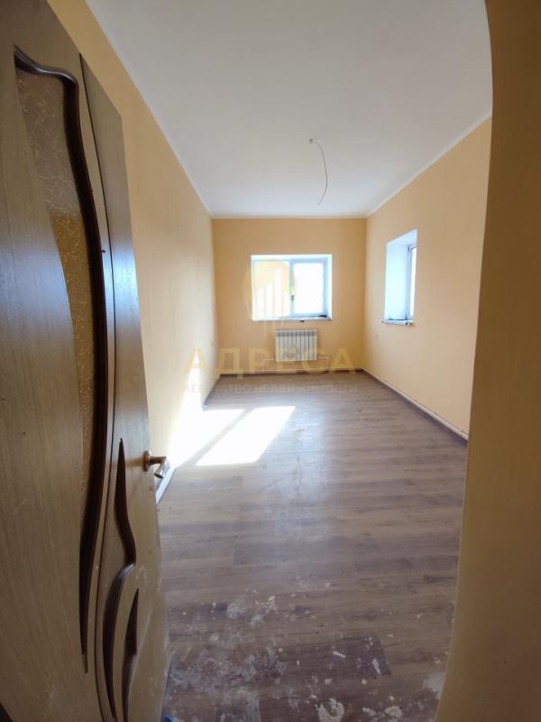 Продаётся новый двухэтажный дом площадью 96,6 квадратных метровв Сакмарском районе на участке 12 сот - Украинка