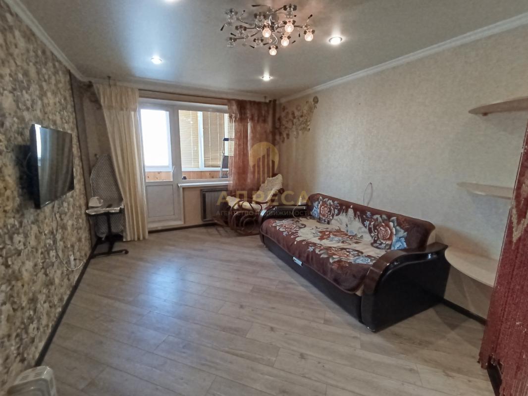 Предлагаем вашему вниманию просторную и уютную двухкомнатную квартиру площадью 52 кв. - Оренбург