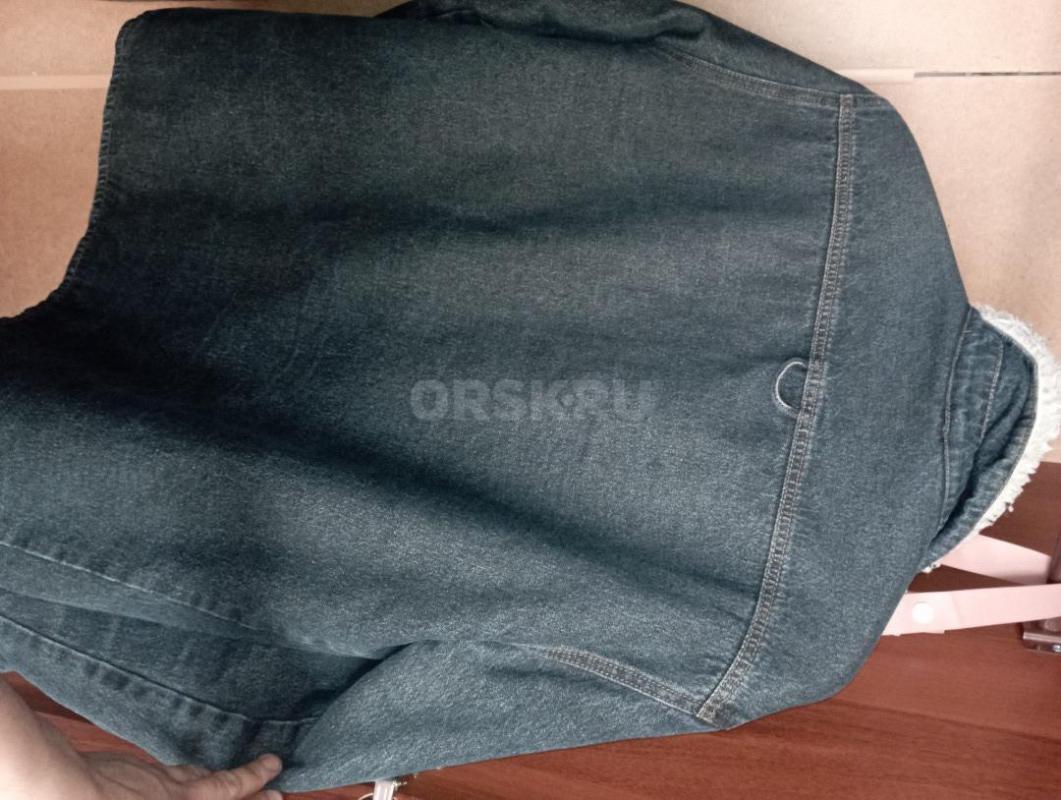 Джинсовая куртка 52 размер в отличном состоянии отдам в связи с переездом почти даром - Орск