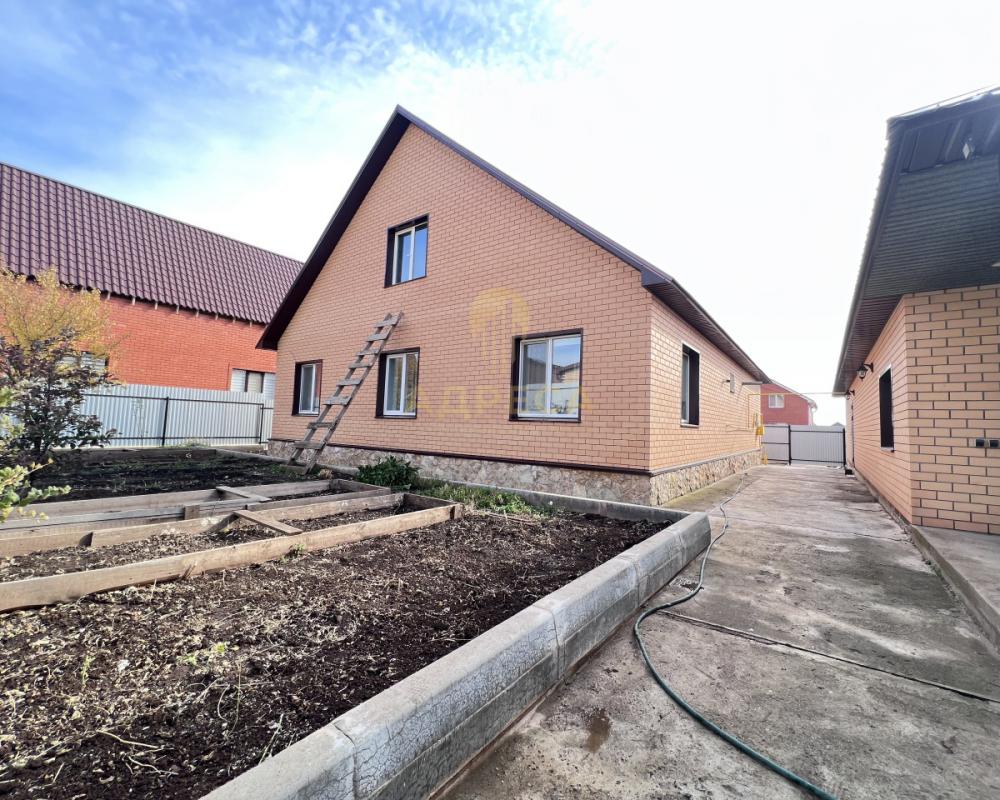 Продаётся просторный и надёжный дом для большой семьи, со всей необходимой инфраструктурой для комфо - Ленина