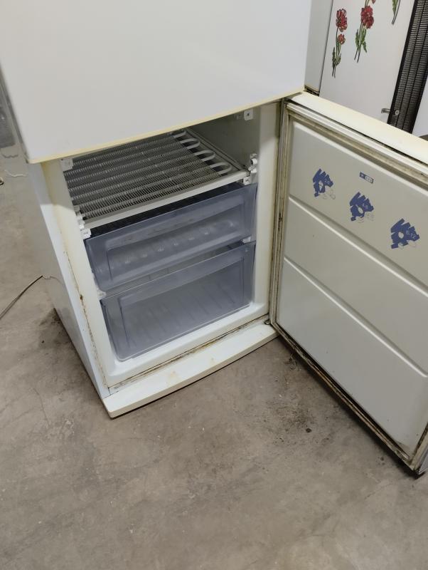 Продам холодильник Candy CCM 340 SL, полностью в исправном состоянии. - Новотроицк