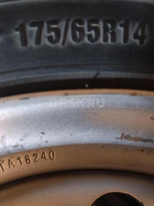 Продам колеса летние в сборе Р14 175/65 к ним отдам еще четыре покрышки летние 175/60. - Орск