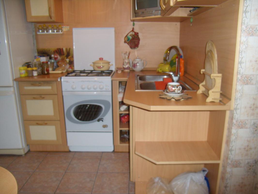 Продаётся 2-х комнатная квартира улучшенной планировки на 9 этаже. - Новотроицк