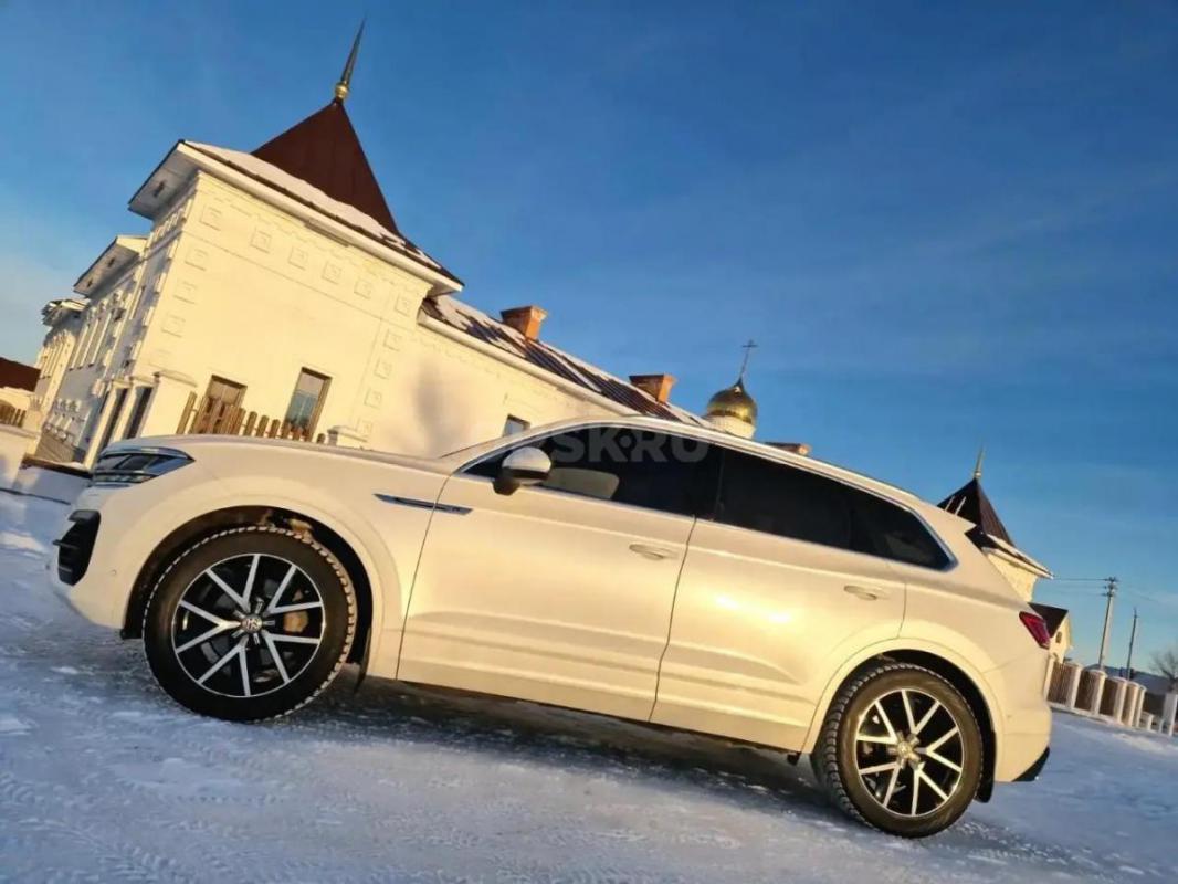 VOLKSWAGEN TOUAREG в Полной Комплектации R-line = Автомобиль Дилерский - АБСОЛЮТНО в НОВОМ Состоянии - Орск