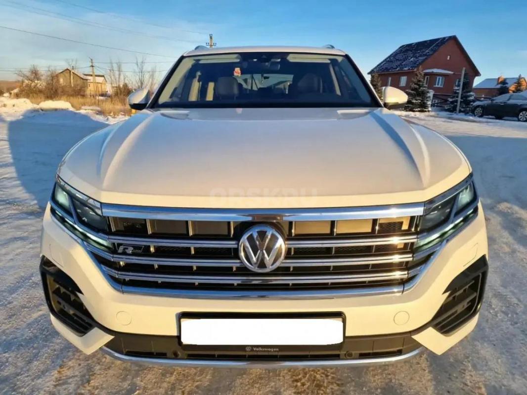 VOLKSWAGEN TOUAREG в Полной Комплектации R-line = Автомобиль Дилерский - АБСОЛЮТНО в НОВОМ Состоянии - Орск