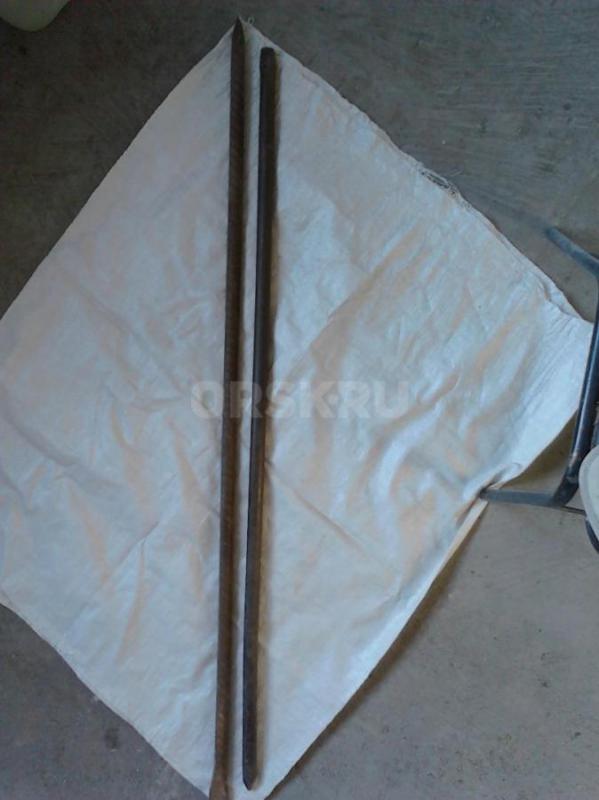 Продам бидон 5л алюм.; вентили стальные 40,50,80; кувалды, молотки; кирки; ломы стальные. - Орск