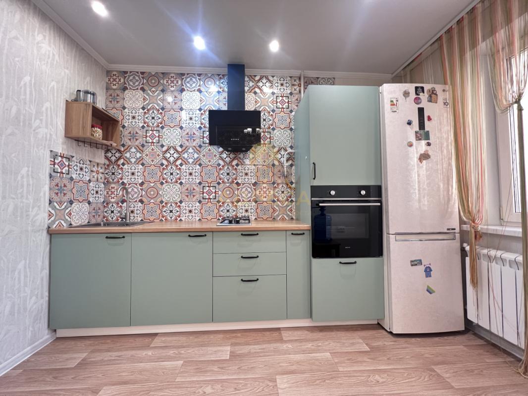 Продается 3-кoмнатнaя квартира нa 4 - этаже 9-ти этажного дома! - Оренбург