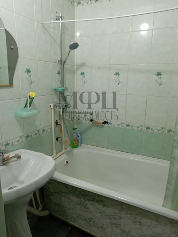 Продам 3 комнатную квартиру на 3 этаже 5 этажного дома. - Орск