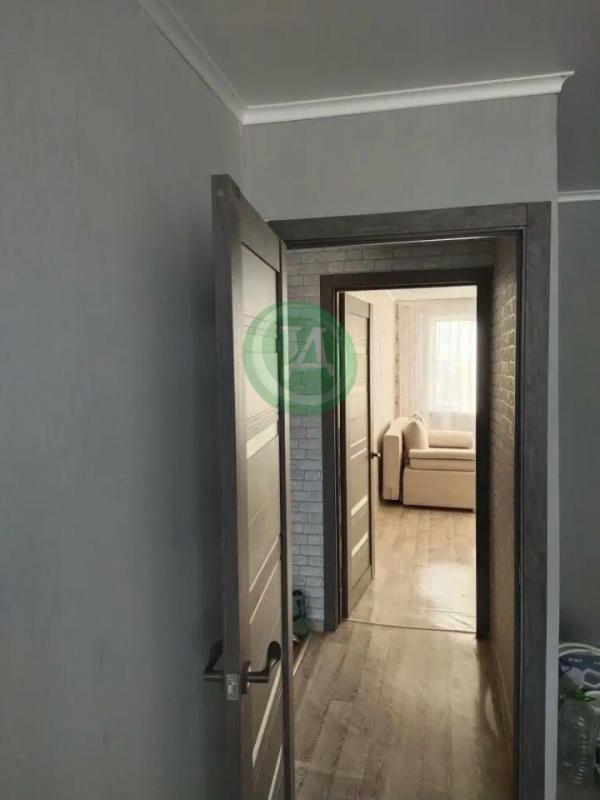 Продам 2-х комнатную квартиру, планировка -распашонка, комнаты раздельные. - Орск