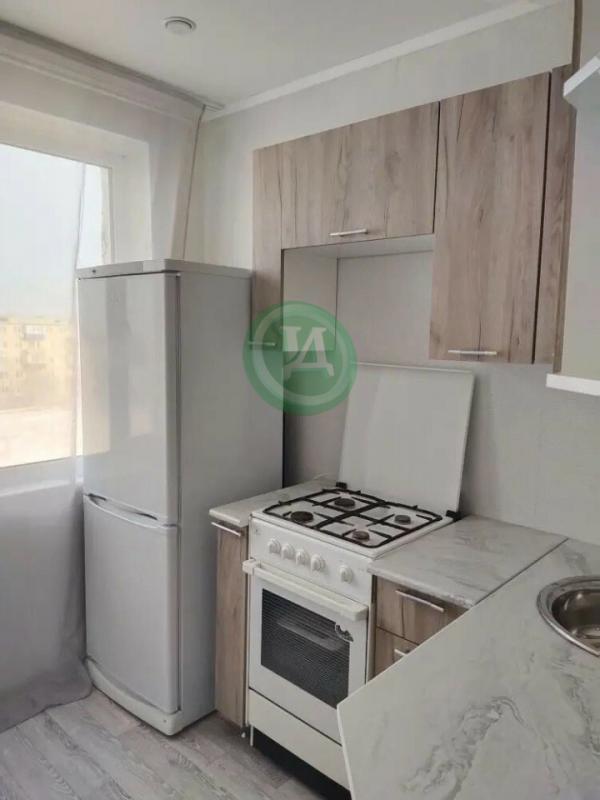 Продам 2-х комнатную квартиру, планировка -распашонка, комнаты раздельные. - Орск