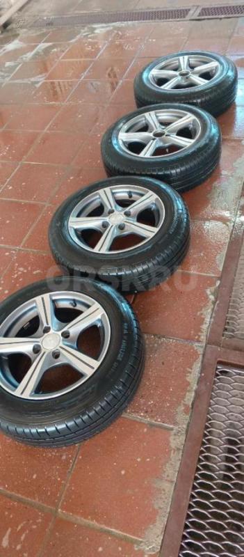 Летние колеса в сборе Литье+практически новая без износа резина модель не помню размер 175-65-14 раз - Орск