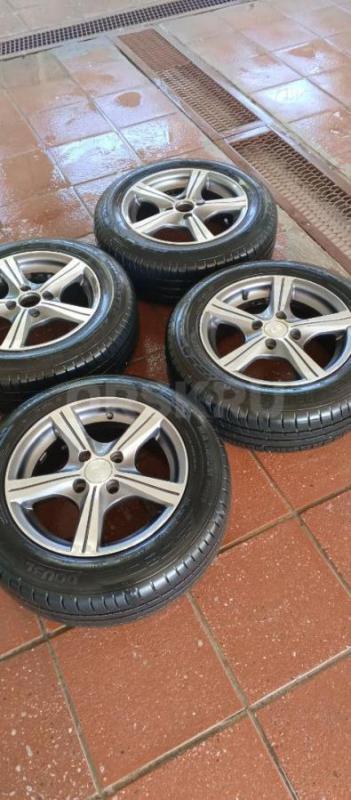 Летние колеса в сборе Литье+практически новая без износа резина модель не помню размер 175-65-14 раз - Орск
