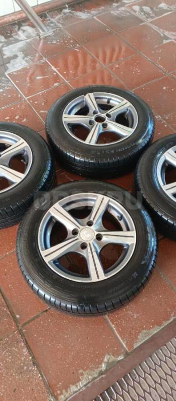 Летние колеса в сборе Литье+практически новая без износа резина модель не помню размер 175-65-14 раз - Орск