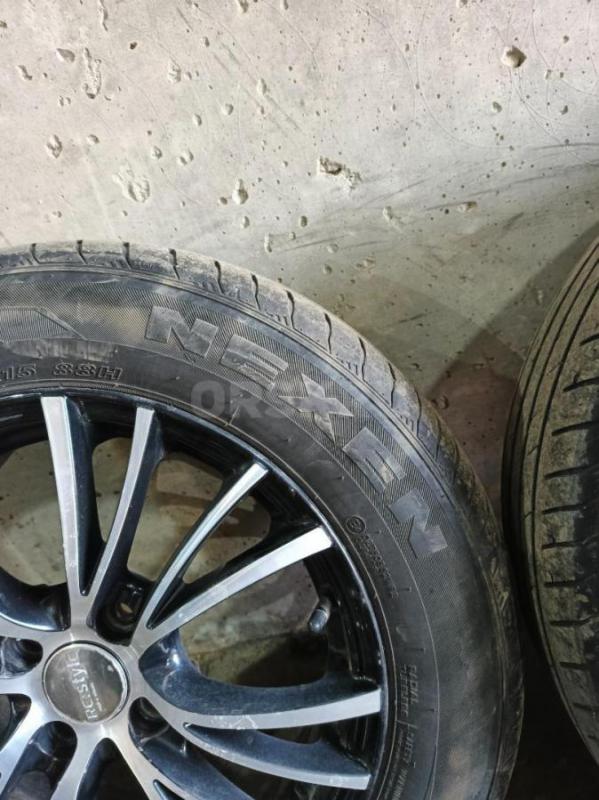 Продам резину с дисками на 15 стояли на  Рио размер 185*65*15. - Орск