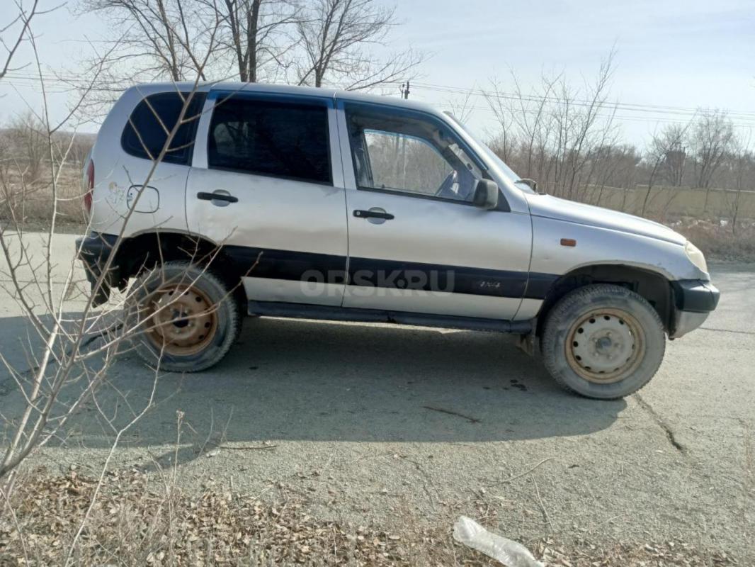 продам нива шевроле с прицепом. - Орск