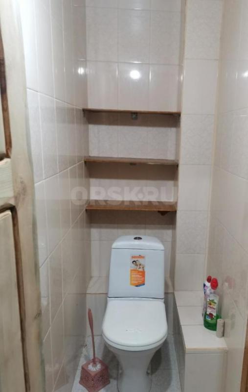 Продам 3к кв улучшенный планировки на ОЗТП,остановка "Рябинушка",2 этаж , с развит - Орск