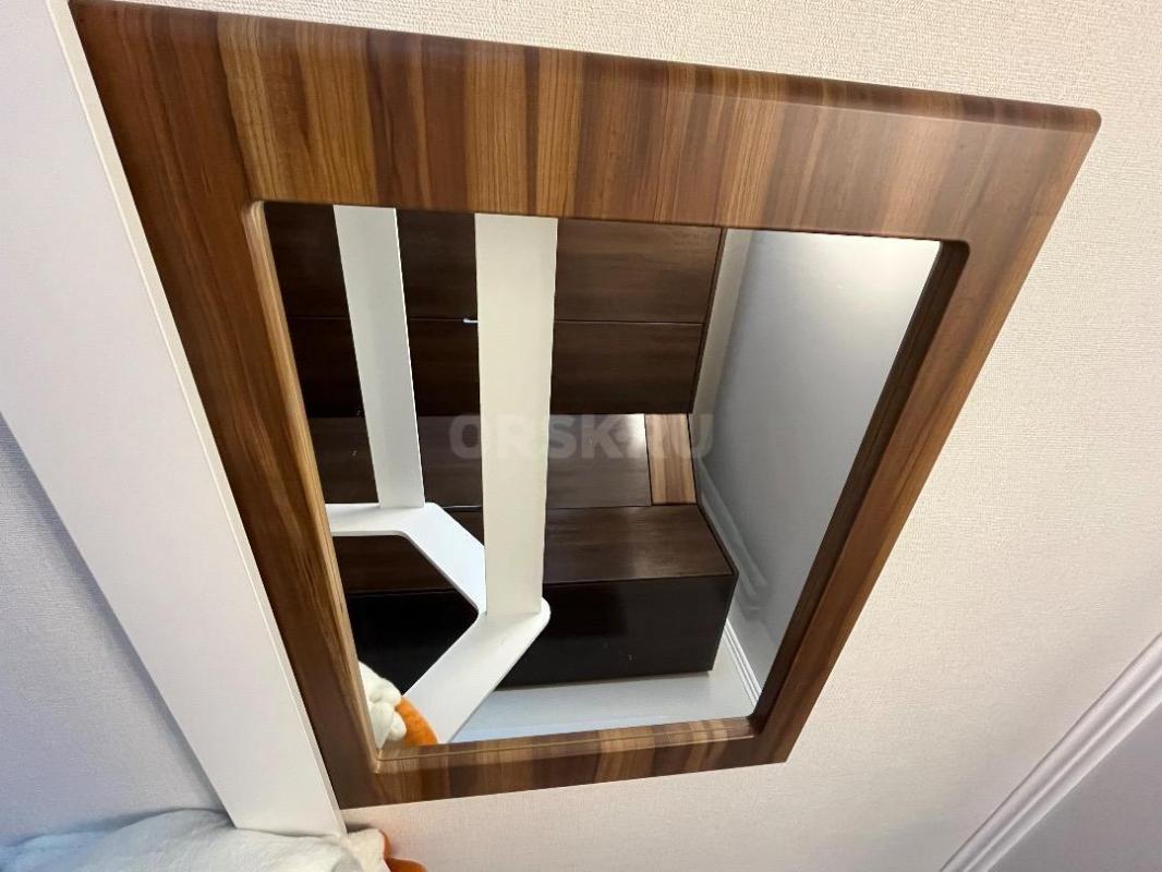 Продается зеркало новое. - Гай