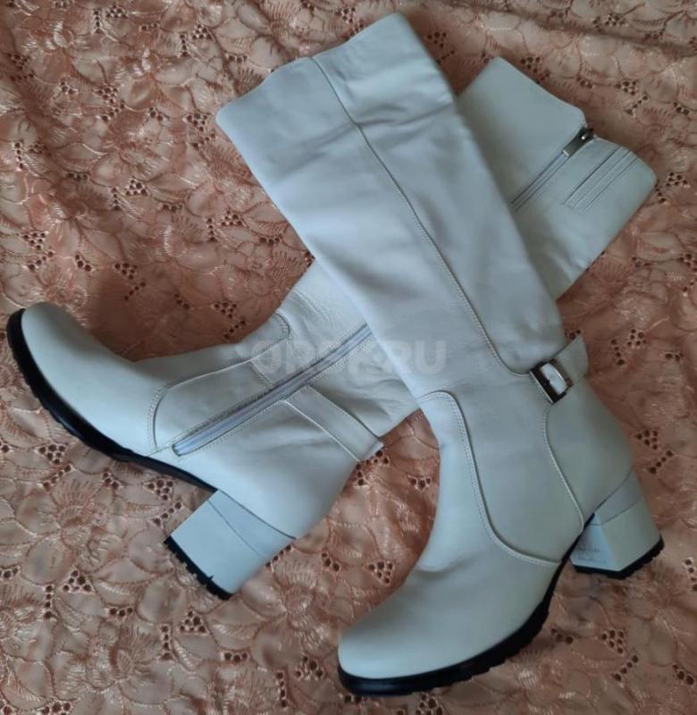 Продам новые сапоги женские, весна-осень, цвет белый, натуральная кожа, размер 36. - Орск