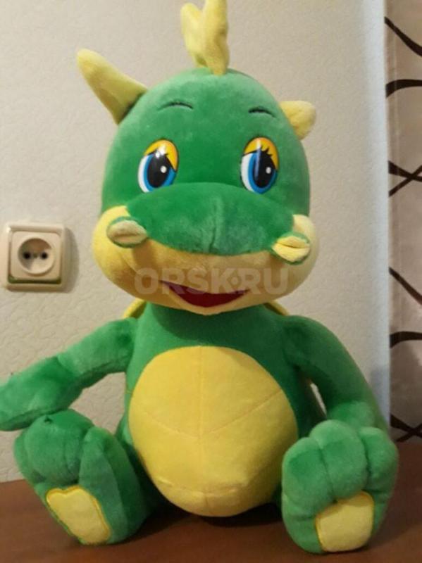 Собачка на лежанке, хвостиком виляет-350 руб., дракончик -350 руб., собачка ходит и лает, фербер мен - Орск