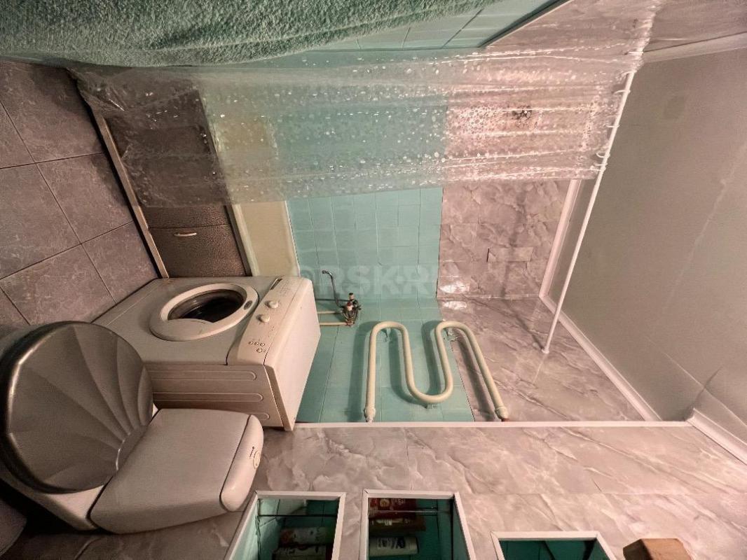 Сдам 2-х комнатную квартиру на длительный срок , 2-й этаж в 5-и этажном доме, районе ост. - Орск