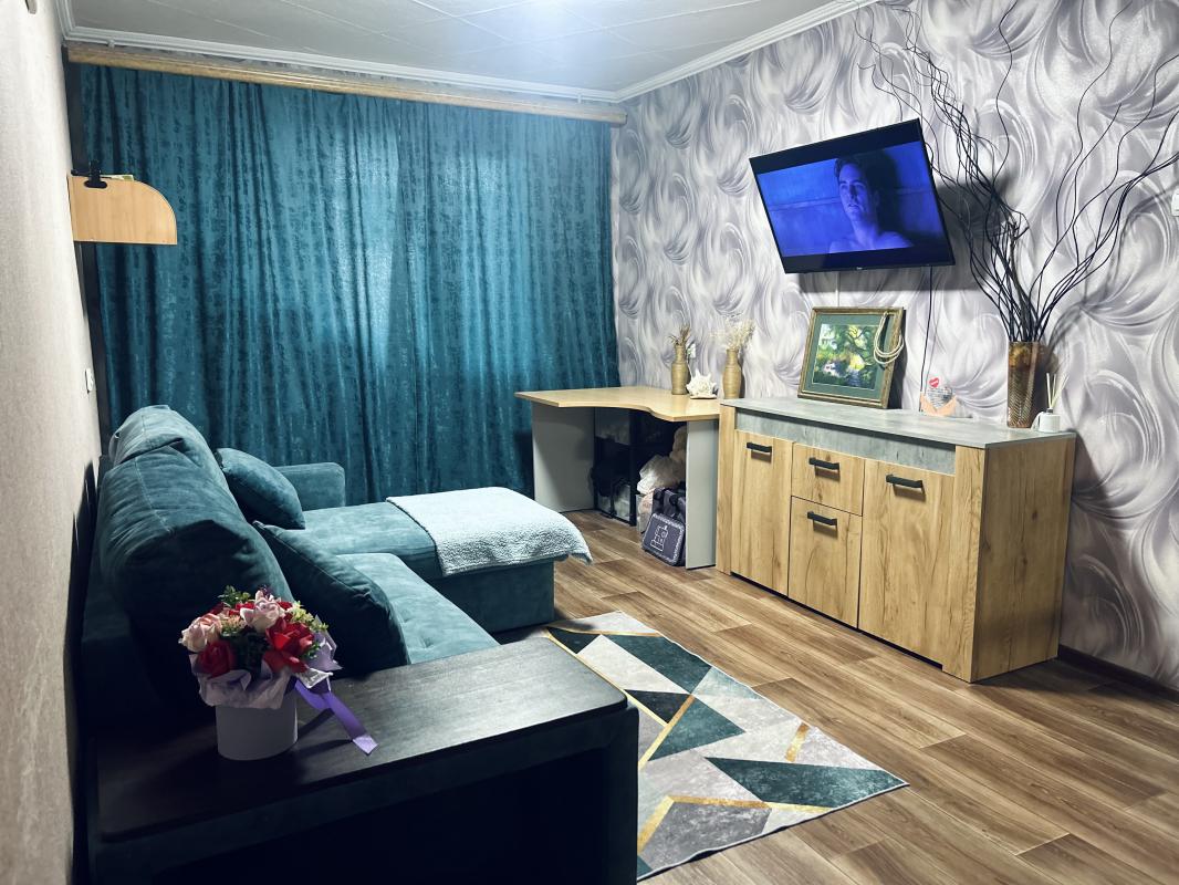 Собственник

Продается уютная однокомнатная квартира с косметическим ремонтом на пятом этаже девятиэ - Новотроицк