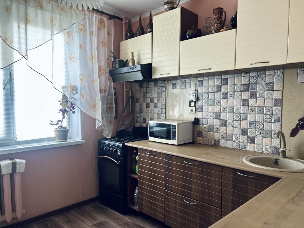 Собственник

Продается уютная однокомнатная квартира с косметическим ремонтом на пятом этаже девятиэ - Новотроицк