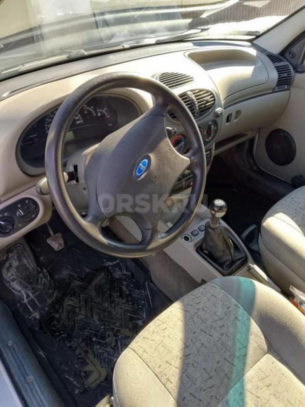 Продам ВАЗ в отличном состоянии эур стекло подъемники музыка сигнализации центр замок двигатель коро - Новоорск