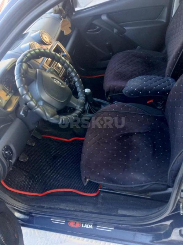 Отличная машина продаю 2 владелец с 2014 года, не гнилая не ржавая не битая 100%, гаражное хранение. - Орск