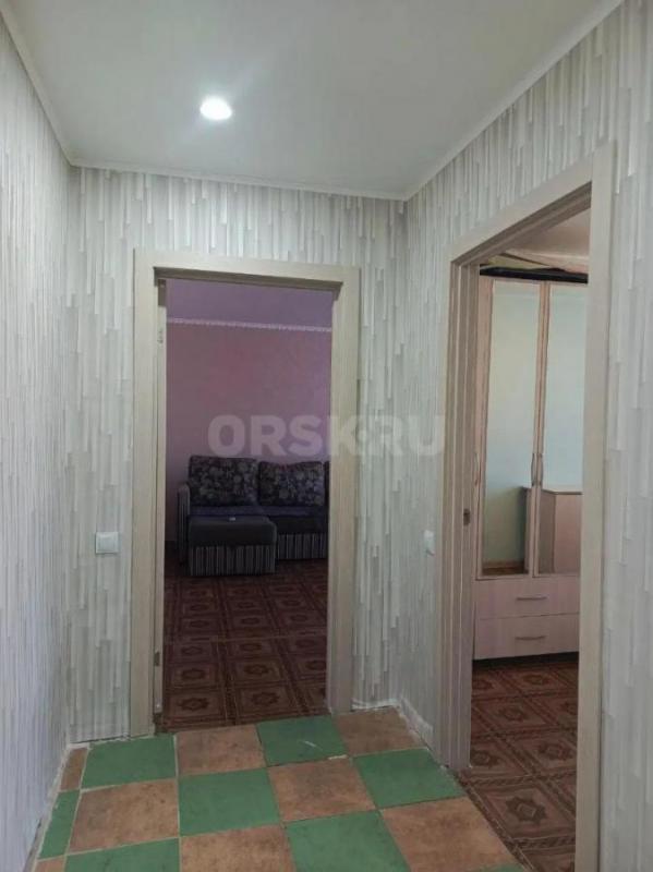 Продам двухкомнатную квартиру . - Орск