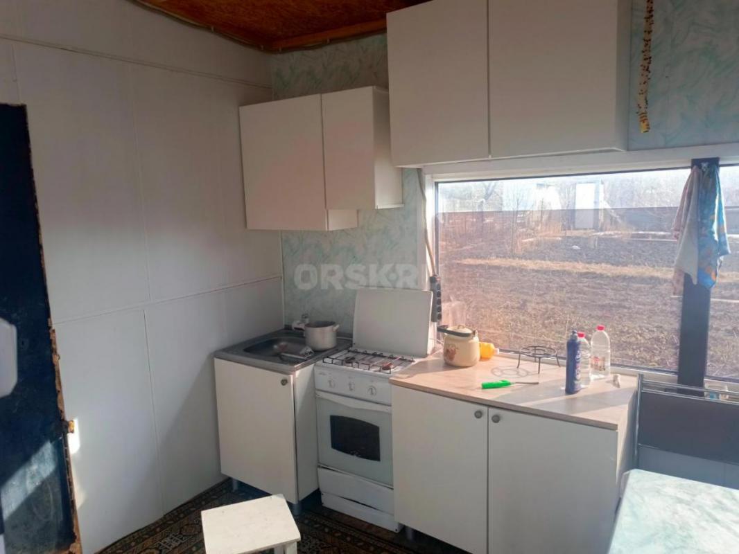 Продам участок СНТ ЮУМЗ 3, участок 9 соток, огорожен хорошим высоким забором из Профлиста, участок у - Орск