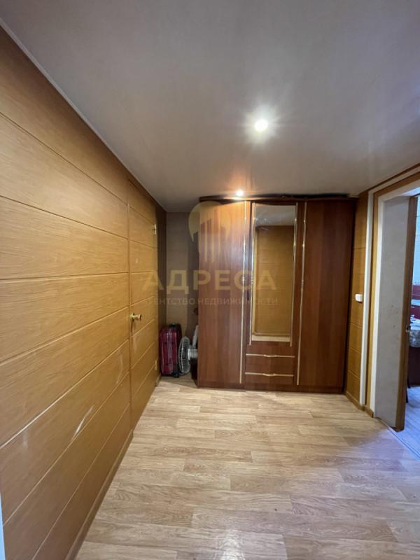 В продаже Дом с земельным участком, ИЖС , все в собственности, документы в порядке, обременений нет. - Южный Урал