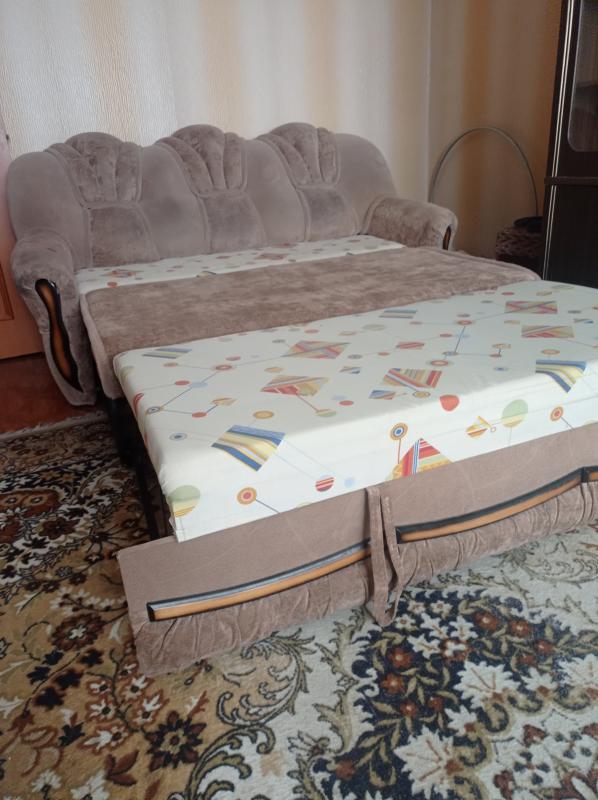 Продается раскладной диван с выдвижным механизмом . - Новотроицк