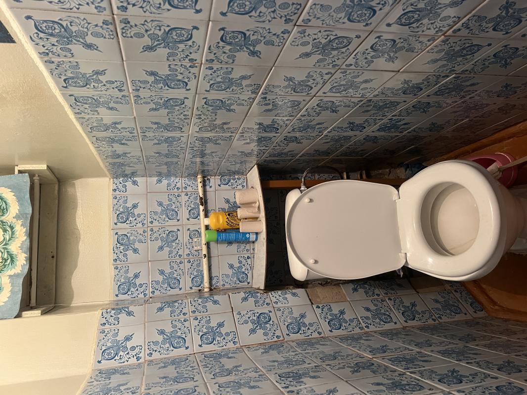 Продам 2- комнатную квартиру ( трамвайчик) Квартира расположена на четвертом этаже. - Новотроицк