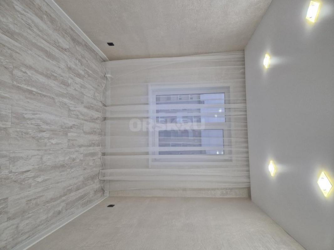 Продаётся уютная двухкомнатная квартира площадью 43.8 квадратных метров на четвёртом этаже пятиэтажн - Орск