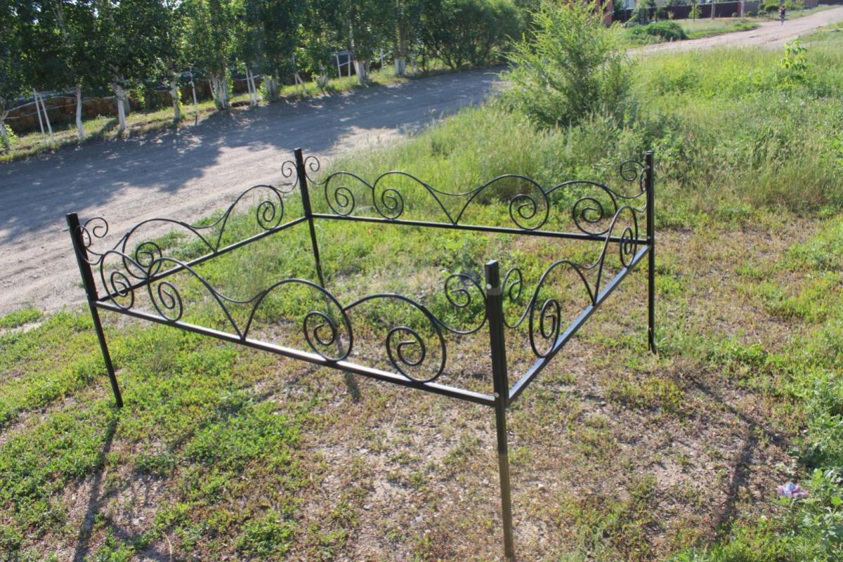 Ограды, кресты,лавочки, столики и т. - Орск