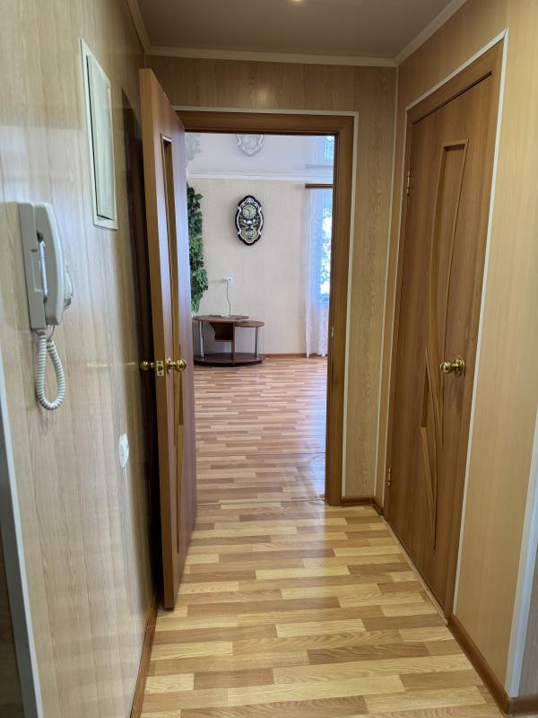 Продаётся двухкомнатная квартира площадью 41,9 кв. - Гай