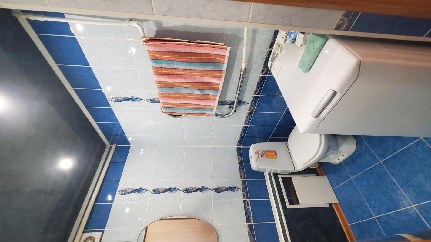 Продаётся двухкомнатная квартира площадью 41,9 кв. - Гай