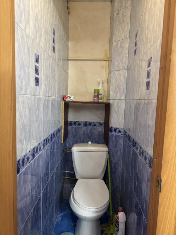 Продаётся двухкомнатная квартира, 44,2 кв. - Гай