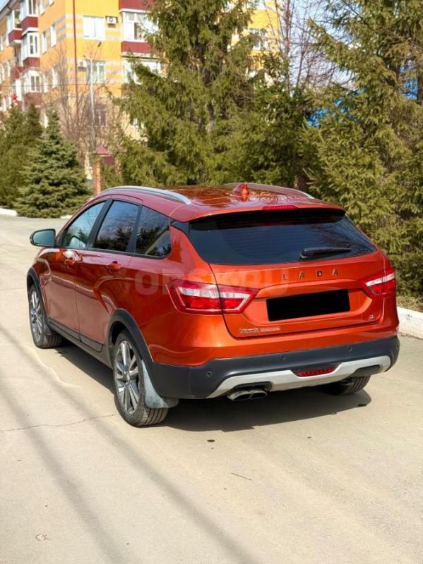 Продам Lada Vesta SW cross 
2 собственника, (Я собственник)пробег трассовый, машина без вложений, с - Орск