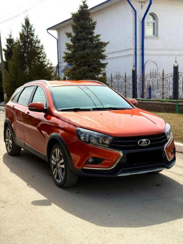 Продам Lada Vesta SW cross 
2 собственника, (Я собственник)пробег трассовый, машина без вложений, с - Орск