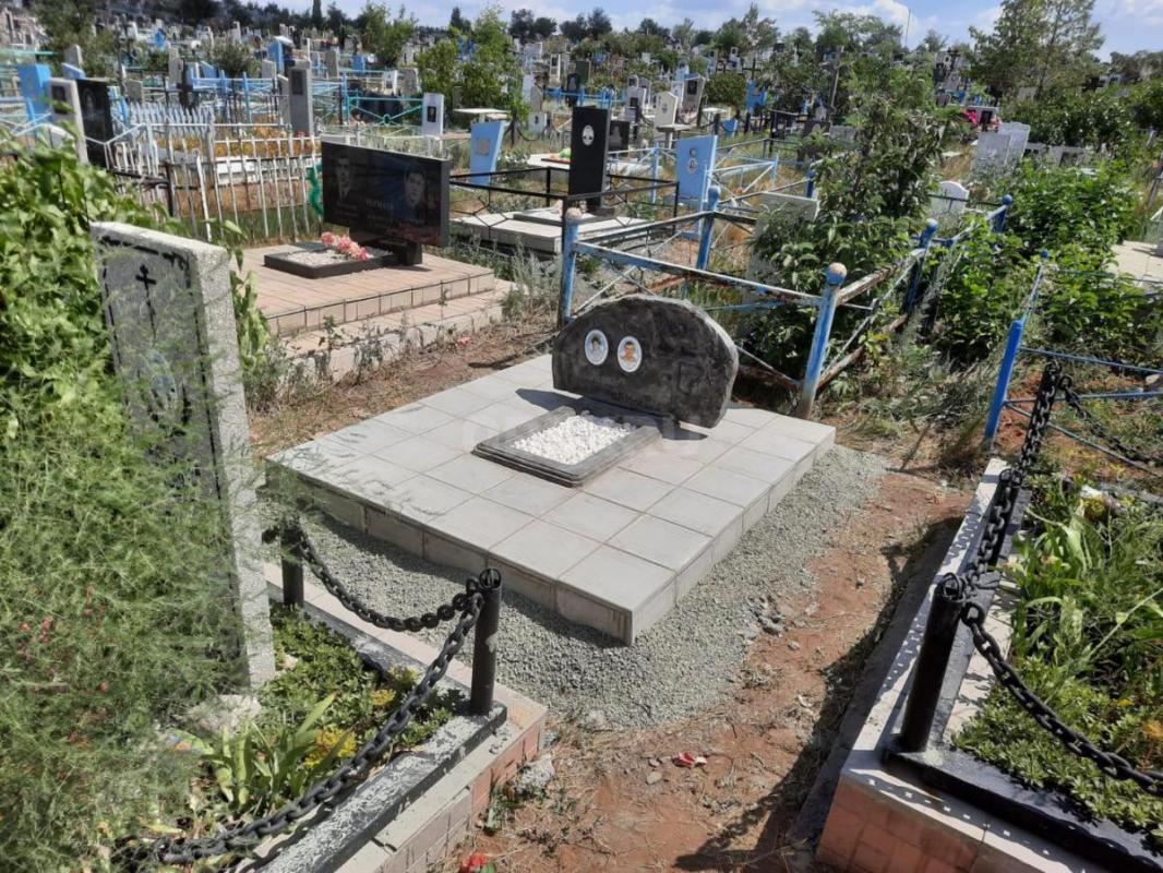 Памятники на могилу из гранита,а также благоустройство захоронений по САМЫМ НИЗКИМ ЦЕНАМ В ГОРОДЕ!!! - Орск