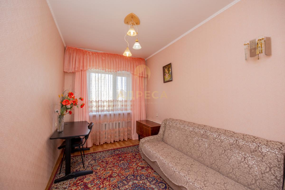 Продаём просторный и надёжный двухэтажный дом для большой семьи. - имени 9 Января