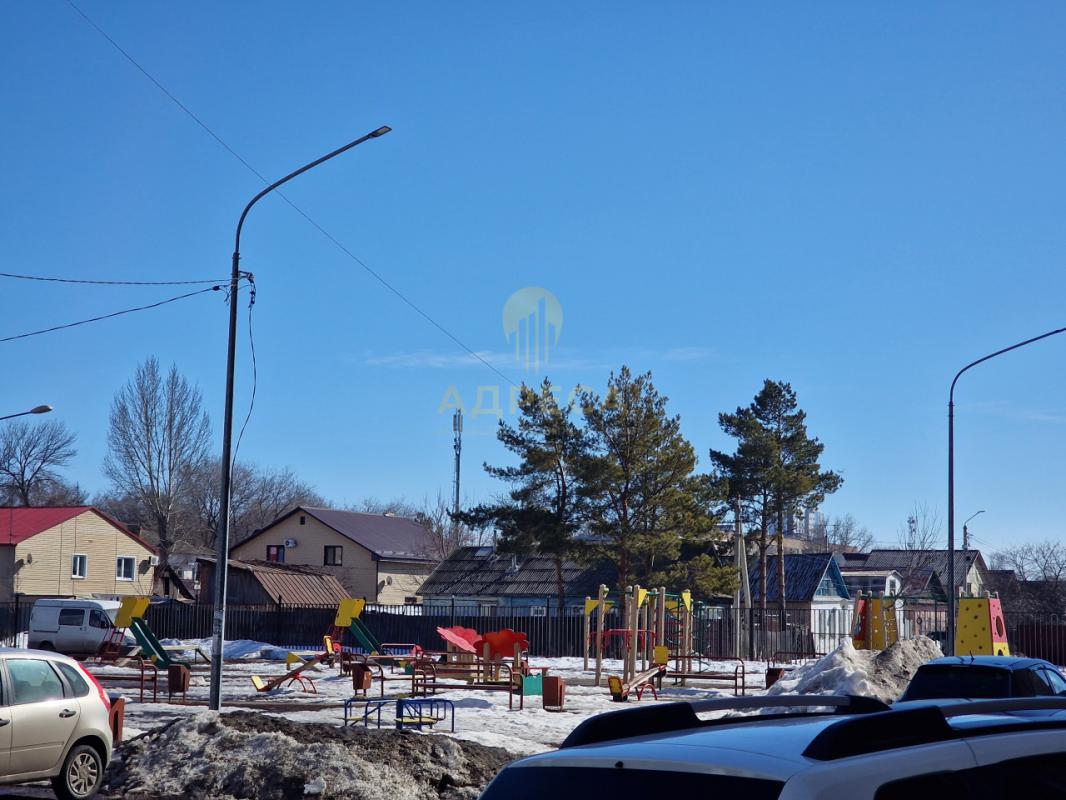 Продается шикарная трехкомнатная квартира, общей площадью 73,5 кв. - Оренбург