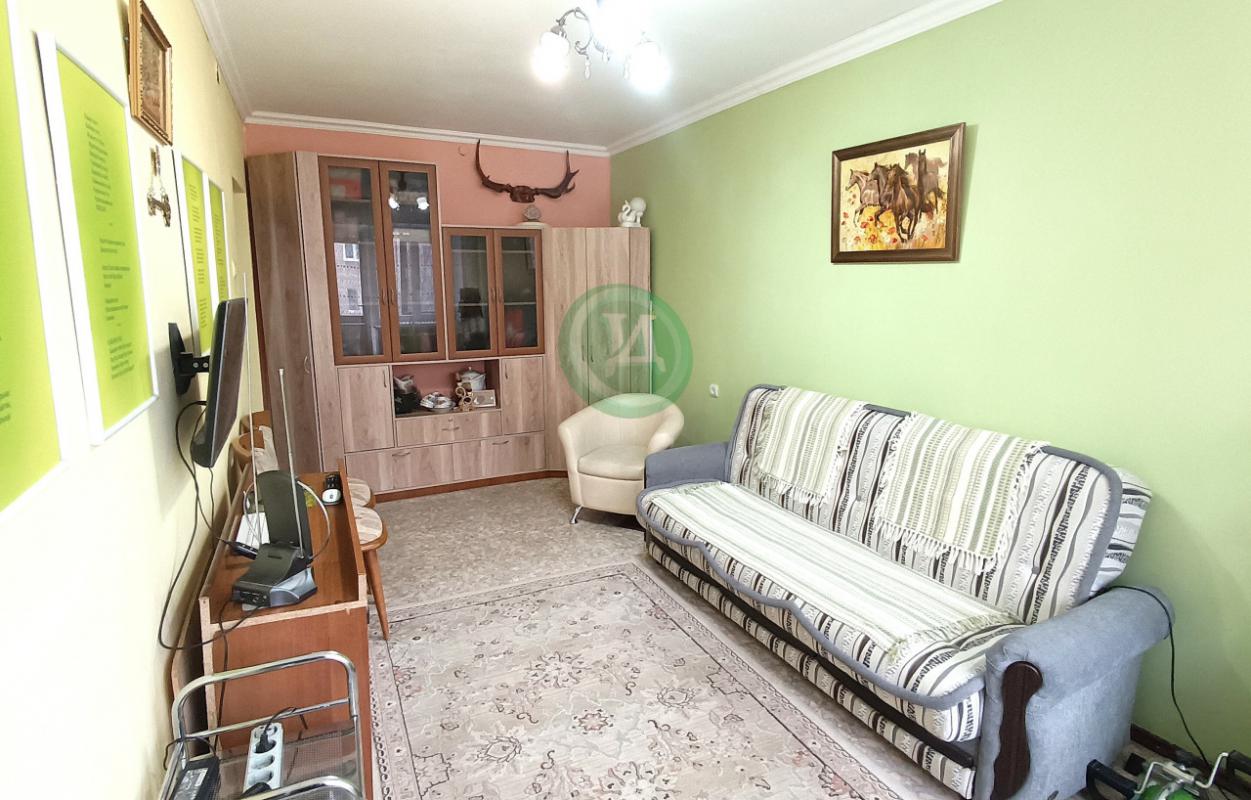 Продам уютную 2-х  комнатную квартиру на ул. - Орск