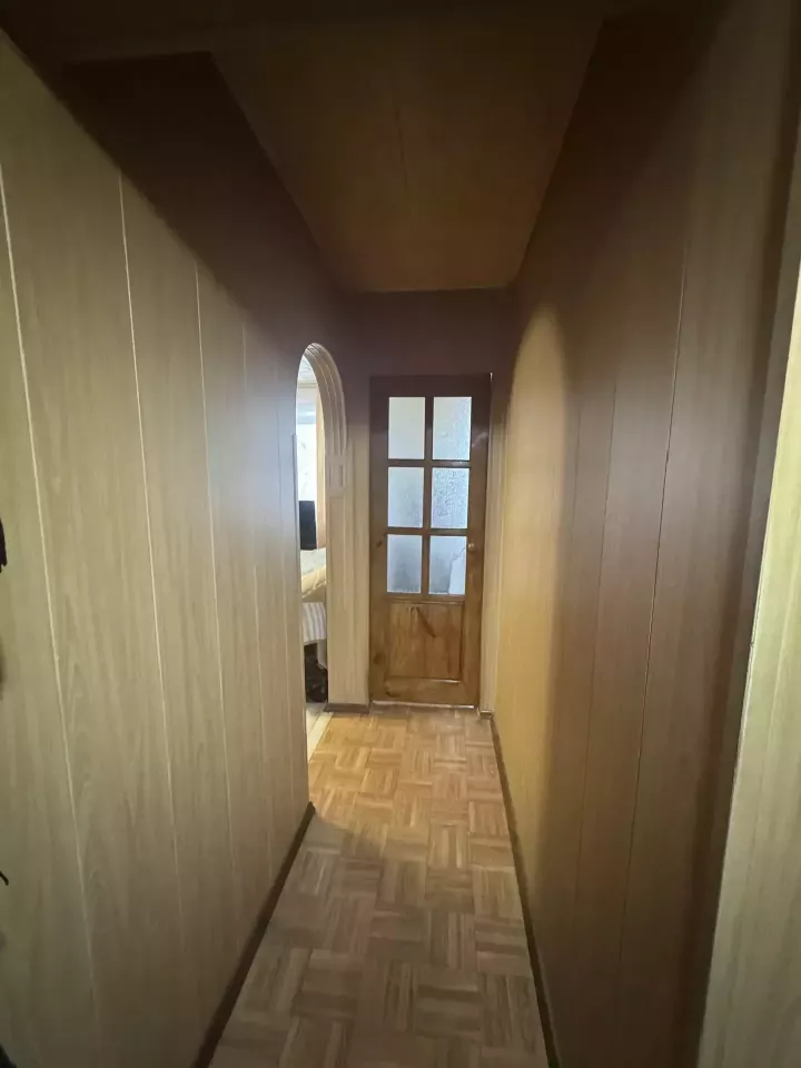 Отличное предложение, 2- комнатная квартира, (переделанная в 3-х комнатную, в каждой комнате есть ок - Новотроицк