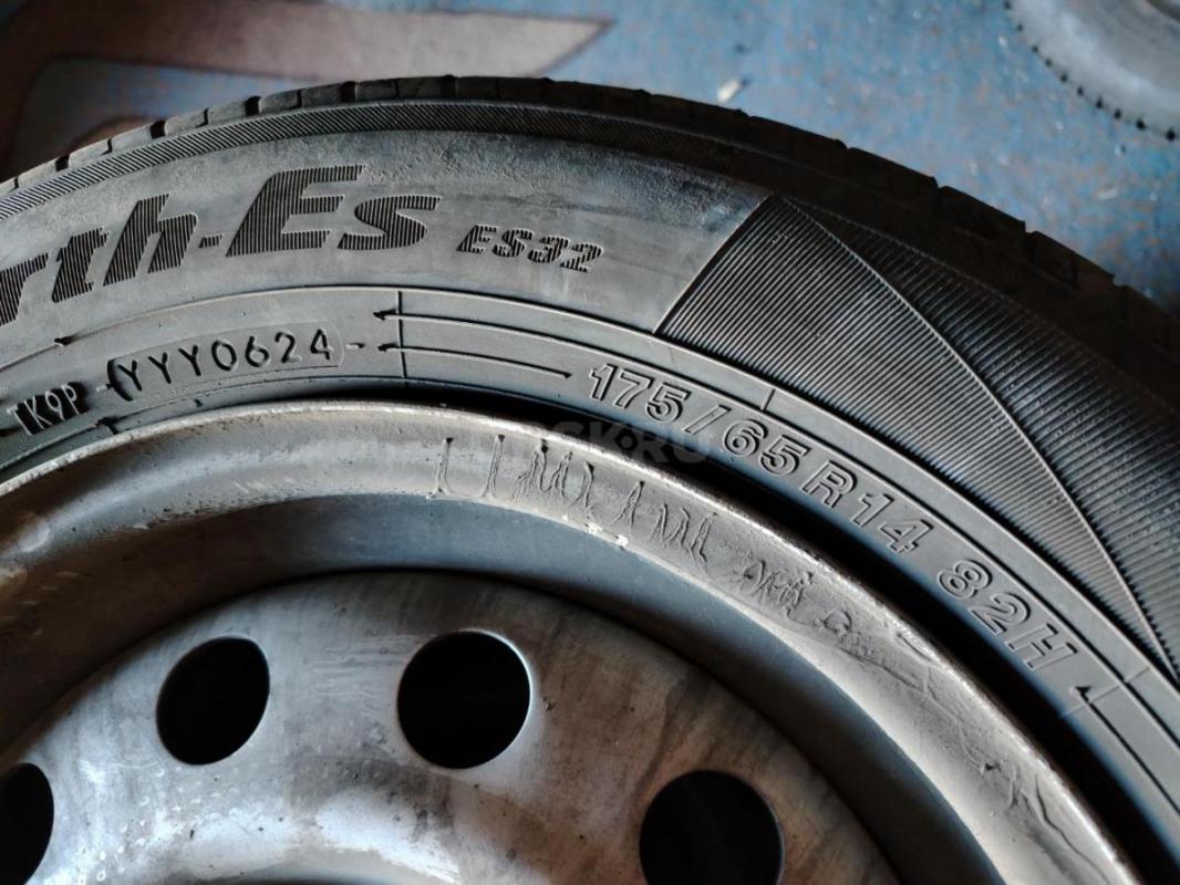 Комплект летних колёс в сборе на ВАЗ, два баллона Yokohama один сезон, два баллона Кама два сезона, - Орск