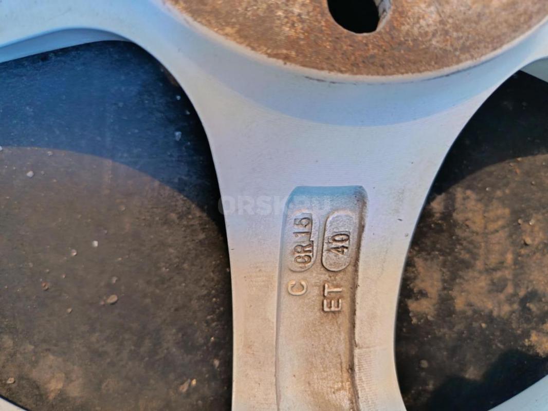 Продам легкосплавные диски Sakura возможно ковка в отличном состоянии, лёгкие, производство Япония. - Орск