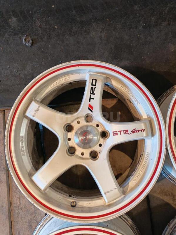 Продам легкосплавные диски Sakura возможно ковка в отличном состоянии, лёгкие, производство Япония. - Орск