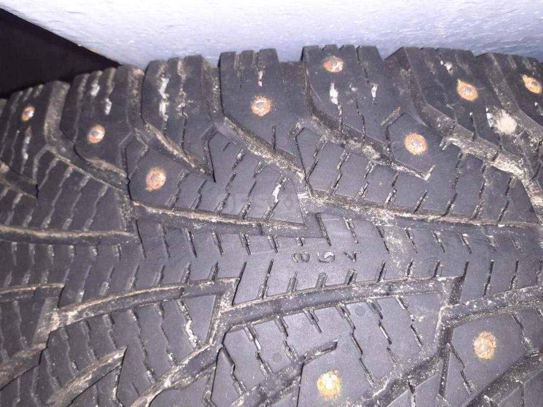 Продам одну шипованную шину Nokian Nordman C, размер 185/75R16, протектор в идеале, все шипы на мест - Орск