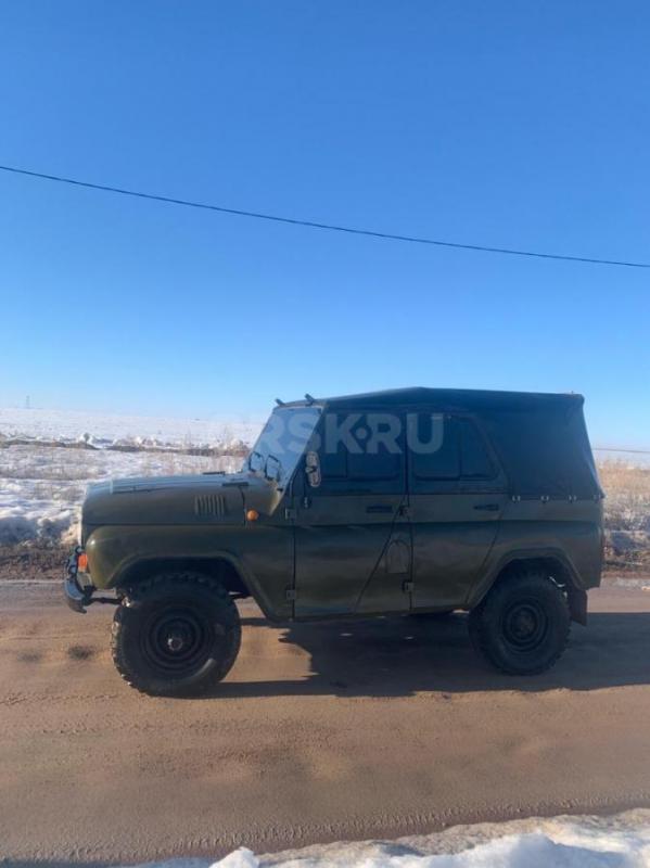 Уаз 98 год, в отличном состоянии, на военных мостах в отличном состоянии, тент новый, двигатель рабо - Орск